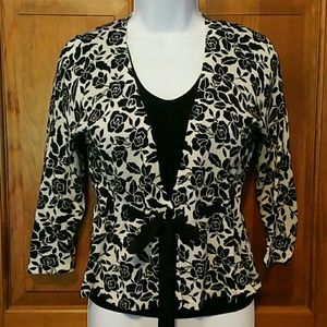 White House Black Market blk wht floral cardigan